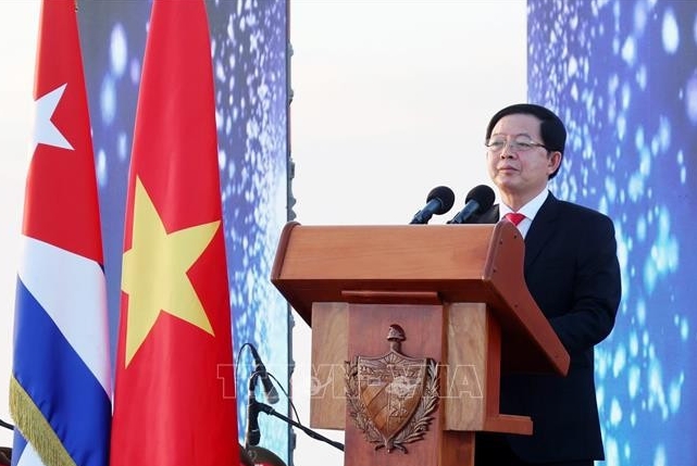 Vietnamese Deputy Prime Minister Ho Quoc Dung attends a ceremony in Mayabeque province on December 2 to mark the 65th founding anniversary of diplomatic relations between Cuba and Vietnam. (Photo: VNA)
