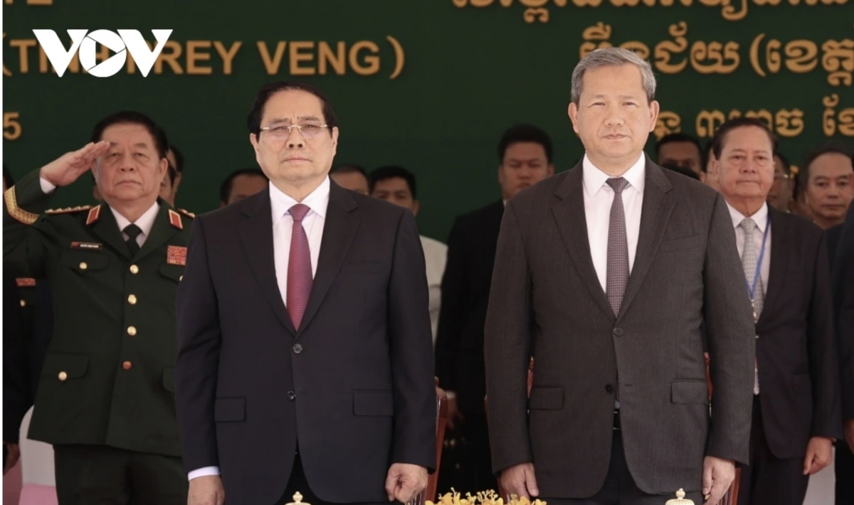 Prime Minister Pham Minh Chinh and his Cambodian counterpart Hun Manet attend opening of Tan Nam-Meun Chey international border gate pair