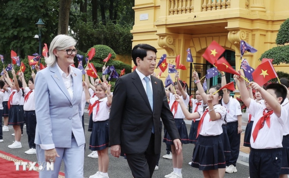 Vietnamese State President Luong Cuong (R) and Governor-General of Australia Sam Mostyn during the latter's state visit to Vietnam in September 2026. (Photo: VNA)