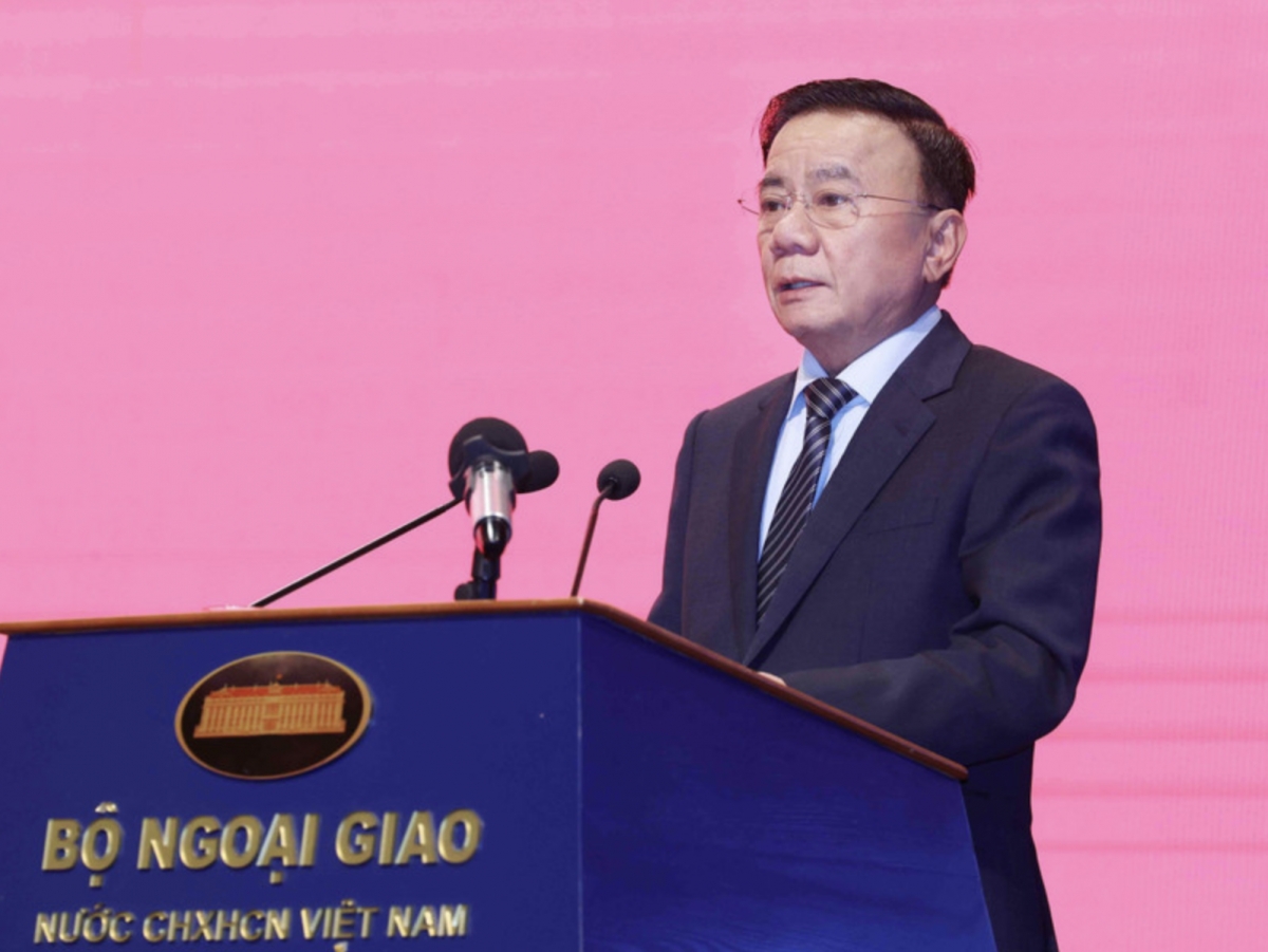 Politburo member and standing member of the Party Central Committee’s Secretariat Tran Cam Tu speaks at the conference (Photo: VNA)