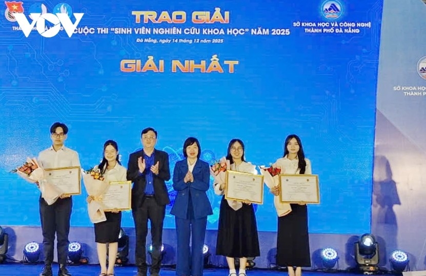 Awards ceremony for the 2025 Student Scientific Research Competition