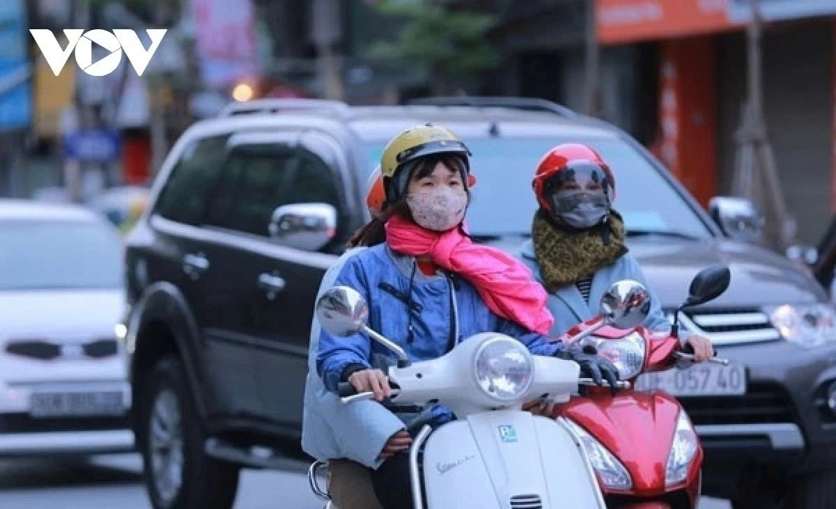 Though the cold air wave is weakening, it's rather chilly early in the morning, with temperatures hovering around 18 to 21°C.in the lowlands and 14–17°C in the highlands