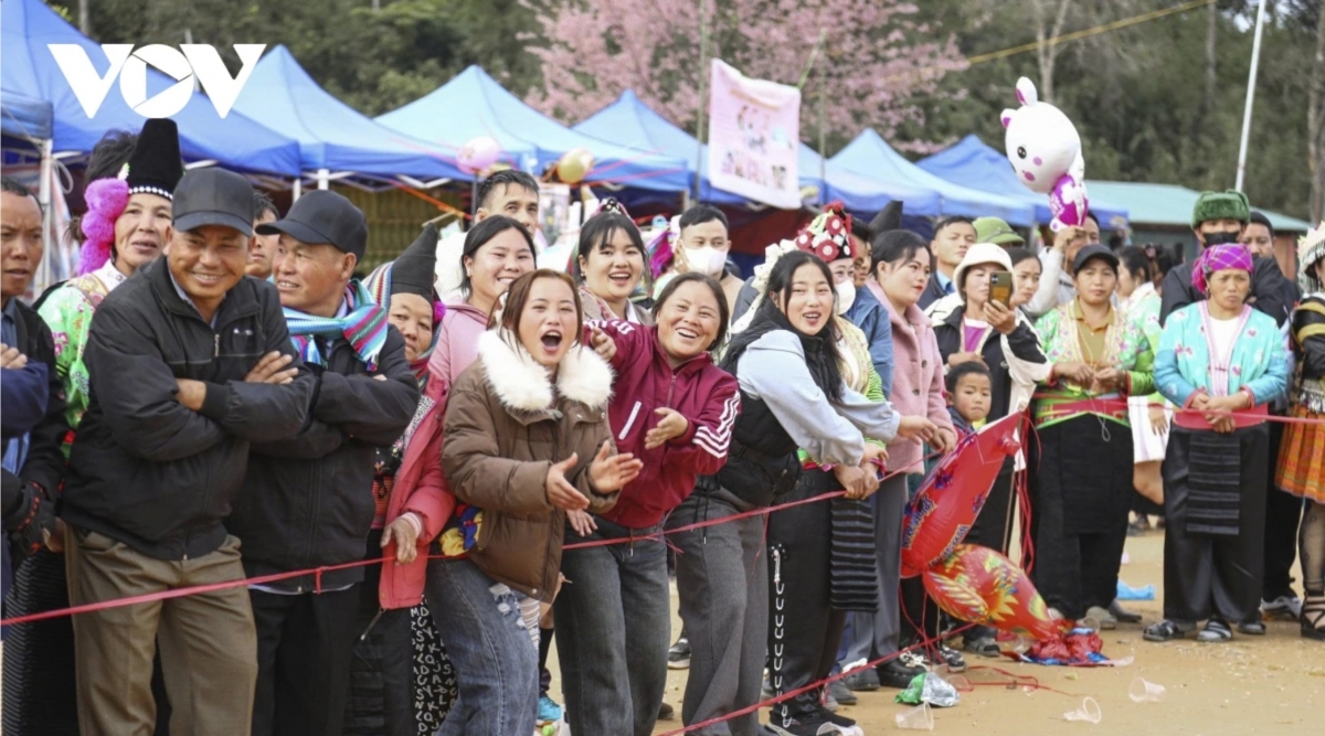 These activities bring joy and excitement to local residents and create a vivid picture of grassroots cultural life.