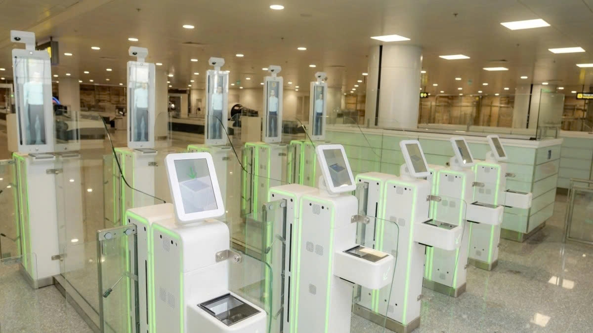 Automated immigration gates with biometric verification are arranged in order to streamline entry and exit procedures.