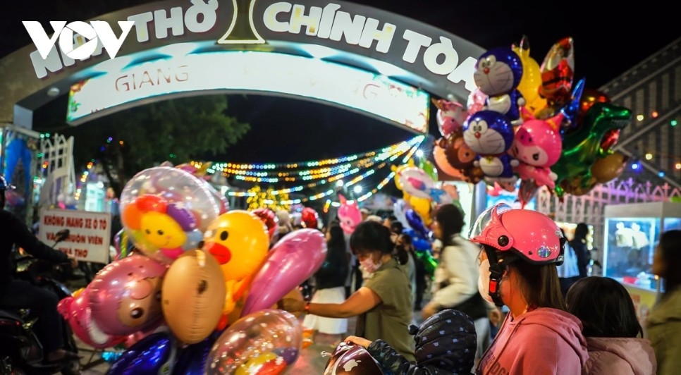 Many parishioners bring young children to Buon Ma Thuot Cathedral