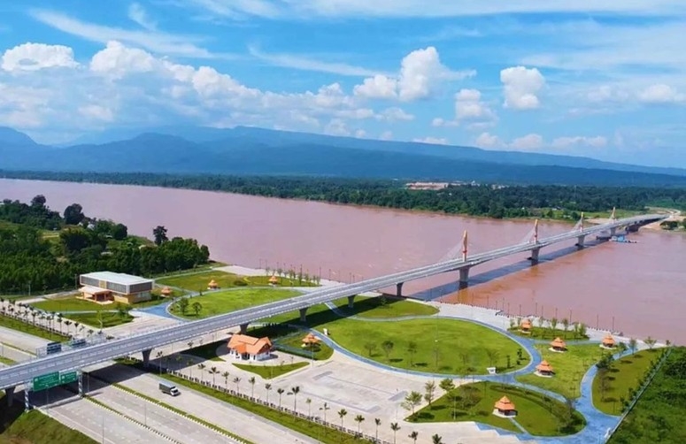 Lao-Thai Friendship Bridge No. 5 opens, strengthening transport links and trade across the Mekong subregion, including Vietnam (Photo: VGP)