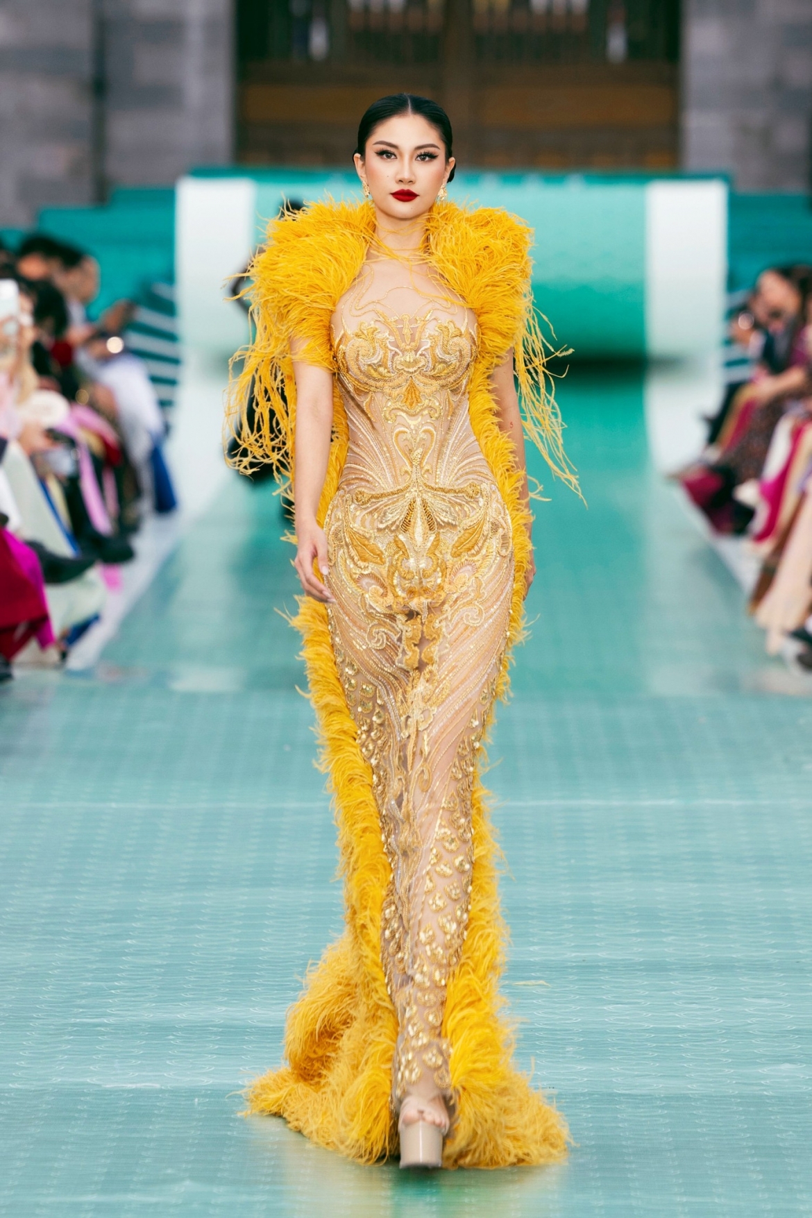 Miss Cosmo Vietnam 2025, Nguyen Hoang Phuong Linh, captures major attention from both the media and fans. Miss Cosmo 2025 grand finale, slated for December 20 in HCM City, is expected to bring musical and artistic feast to audiences.