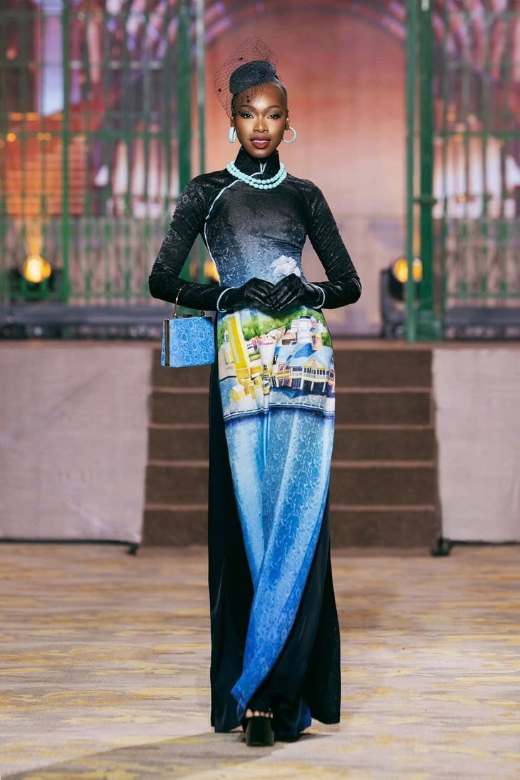 A total of 73 contestants of Miss Cosmo 2025 model the Heritage in Heritage Ao Dai collection by designer Trung Dinh and his collaborators.
