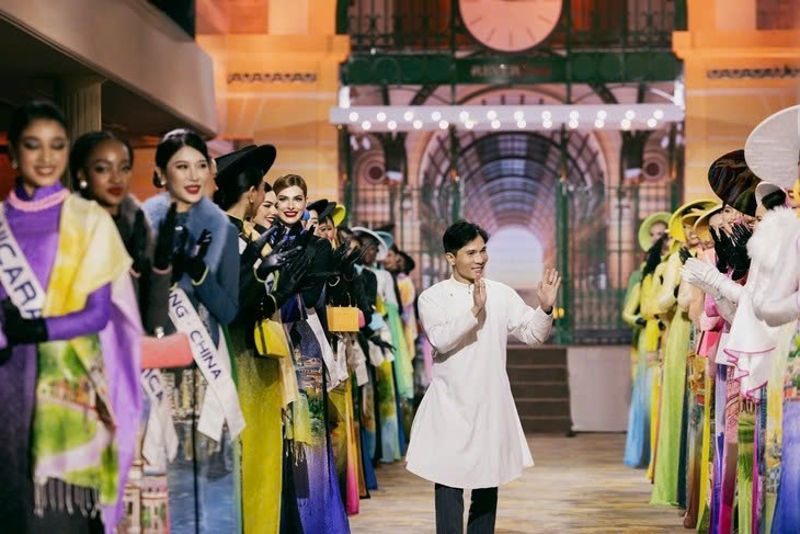 Foreign beauties and designer Trung Dinh bring a party to fashion enthusiasts on the River Cruise yacht in HCM City. Contestants will attend the Best of Vietnam Ao Dai Show &amp; Tea Connect Music, Carnival Costume in Da Lat. In Ho Chi Minh City, the contestants will take part in important competitions such as Green Summit, Jury Session, Final Show and some community activities.