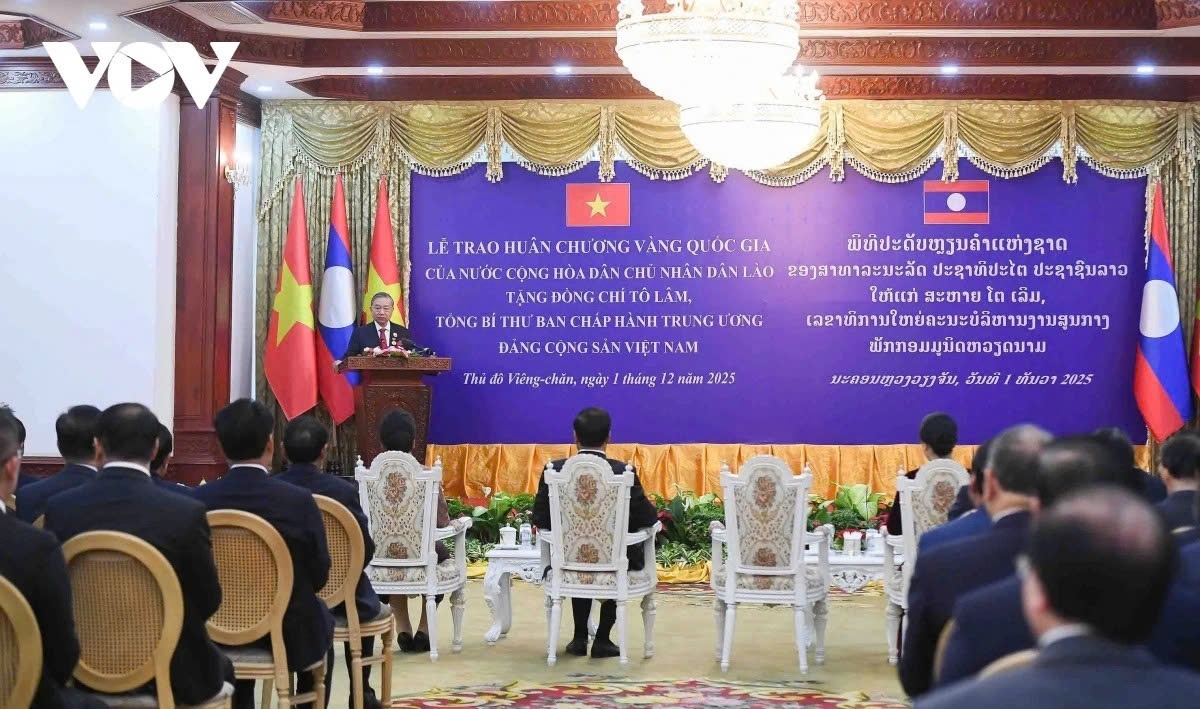 Party General Secretary To Lam says the National Gold order of Laos given to him is not only a personal pride but also a vivid testament to the exemplary, enduring bond of comradeship and brotherhood between the two countries