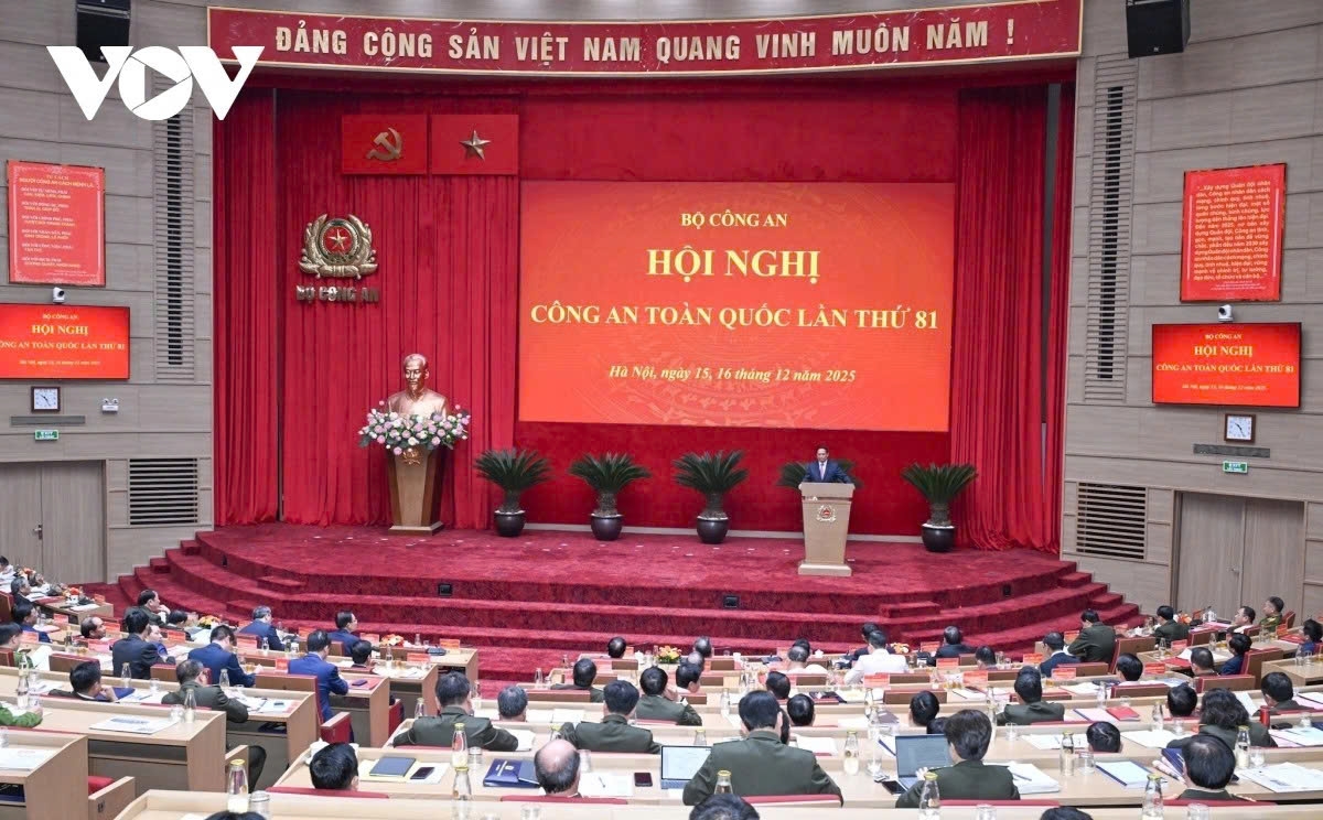 Prime Minister Pham Minh Chinh speaks at the 81st National Public Security Force Conference in Hanoi on December 15