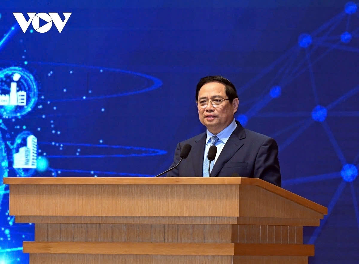 Prime Minister Pham Minh Chinh urges inclusive digital transformation to fuel next growth phase, ensuring that no one is left behind