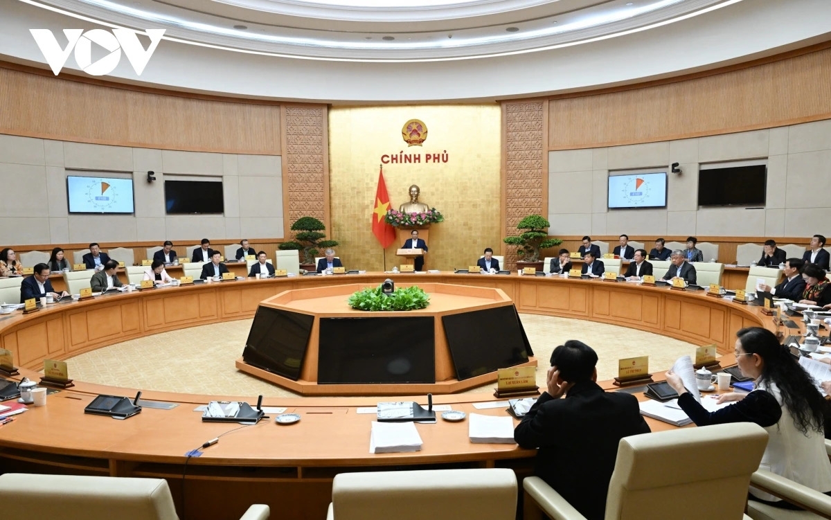 Prime Minister Pham Minh Chinh chairs a monthly Government meeting for November in Hanoi on December 6