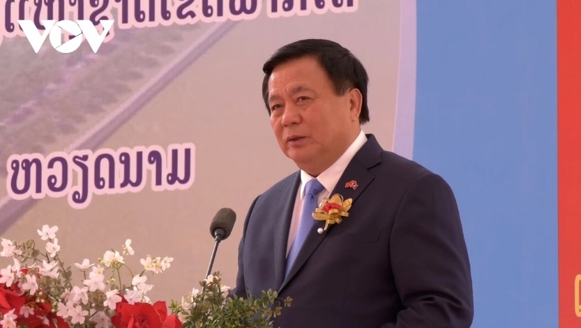 Prof. Dr. Nguyen Xuan Thang, President of the Ho Chi Minh National Academy of Politics speaks at the groundbreaking ceremony