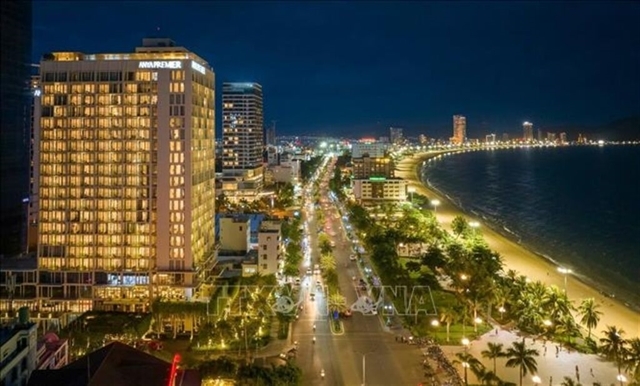 Beachfront hotels in the central coastal city of Quy Nhon. (VNA/VNS Photo)
