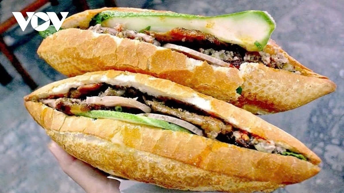 Bánh mì is (baguette) gaining increasing global recognition for its culinary appeal. CNN Travel, the travel and lifestyle division of CNN, ranks the Vietnamese dish second among the world’s 25 most delicious sandwiches. The dish is also placed seventh on TasteAtlas’ list of Asia’s best-rated street foods..