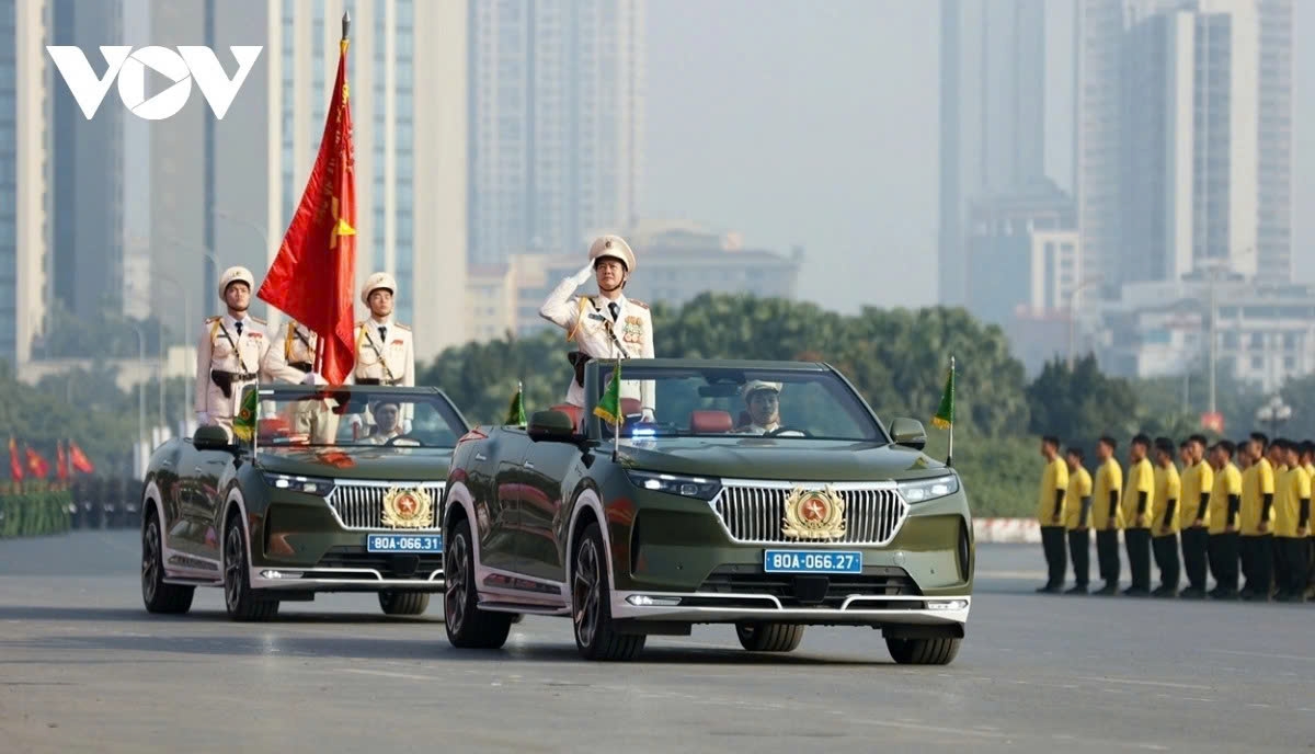 The formal send-off ceremony takes place at the My Dinh National Stadium Square, Hanoi.