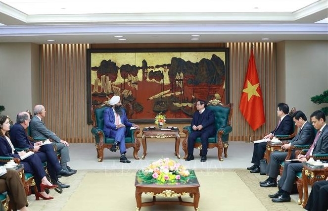 PM Pham Minh Chinh receives Canada’s Minister for International Development Randeep Sarai (Photo: VNA)