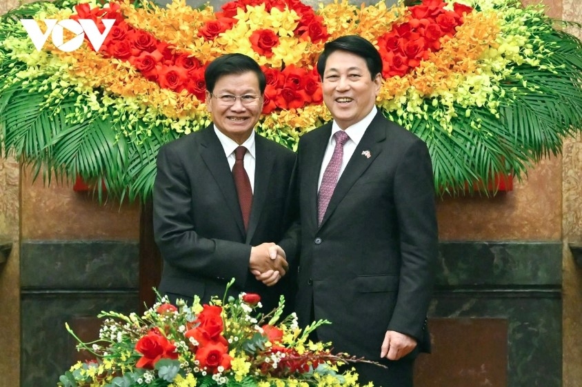 President Luong Cuong welcomes General Secretary of the Lao People’s Revolutionary Party (LPRP) and President Thongloun Sisoulith