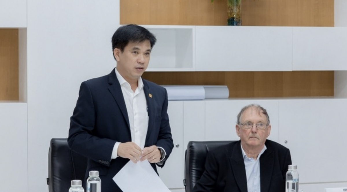 Associate Professor Dr. Bui Quang Hung, Vice President of UEH speaks at the event (Photo: nhandan.vn)