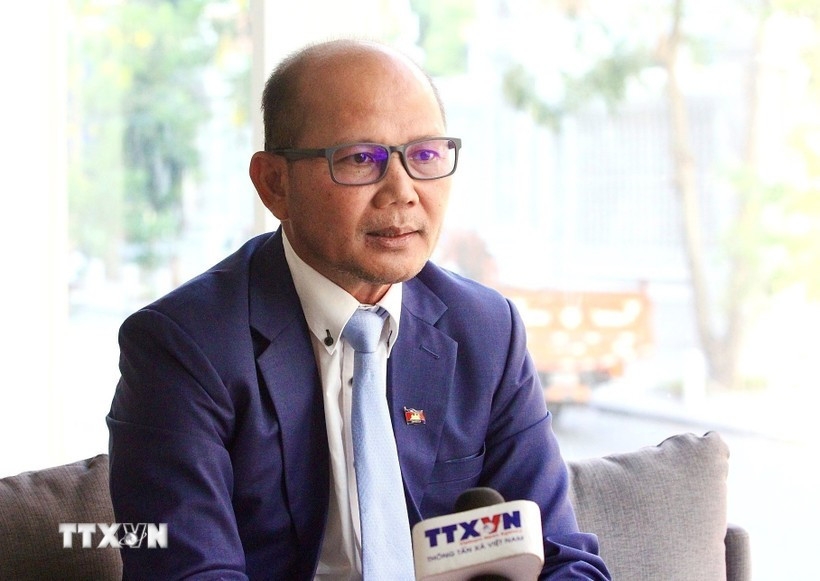Uch Leang, Acting Director of the Department of Asian, African and Middle East Studies at the International Relations Institute of Cambodia under the Royal Academy of Cambodia (RAC), grants an interview to the Vietnam News Agency. (Photo: VNA)