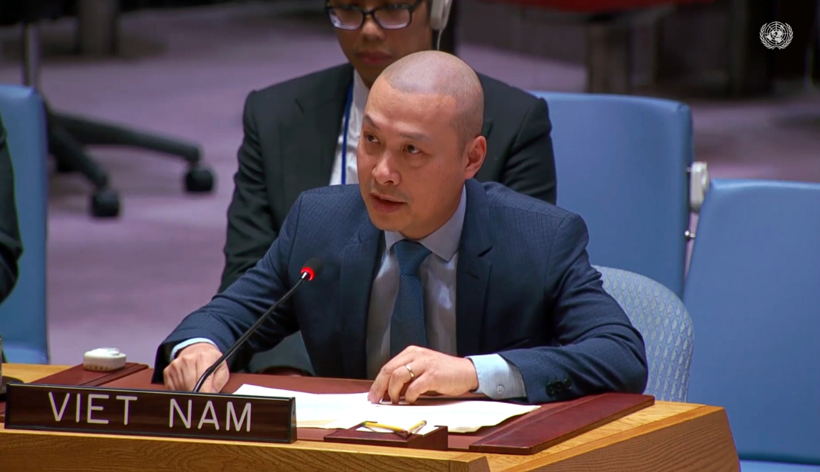 Nguyen Hoang Nguyen, Chargé d’Affaires ad interim of Vietnam’s Permanent Mission to the United Nations, speaks at a UNSC open debate on the Gaza and Palestine situation on September 28