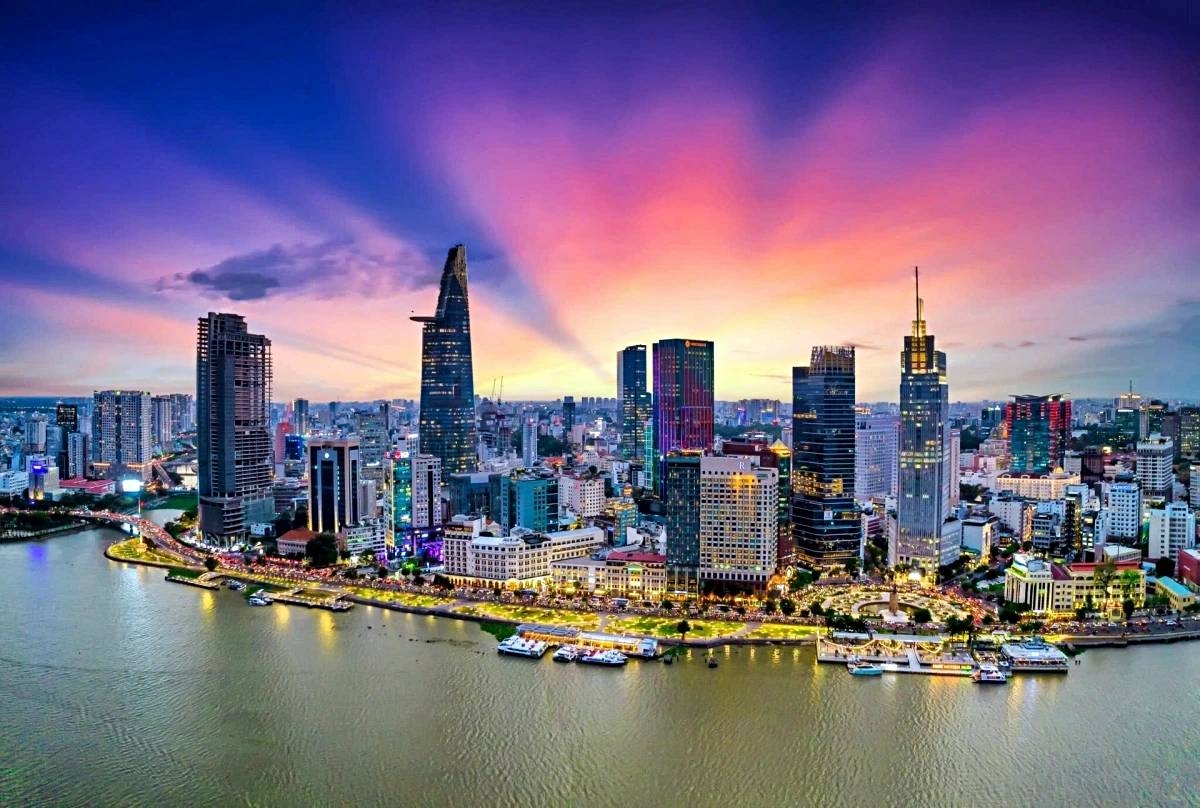 Despite heightened global economic volatility, Vietnam’s economy has maintained a solid recovery, with key macroeconomic balances remaining stable. (Illustrative image)