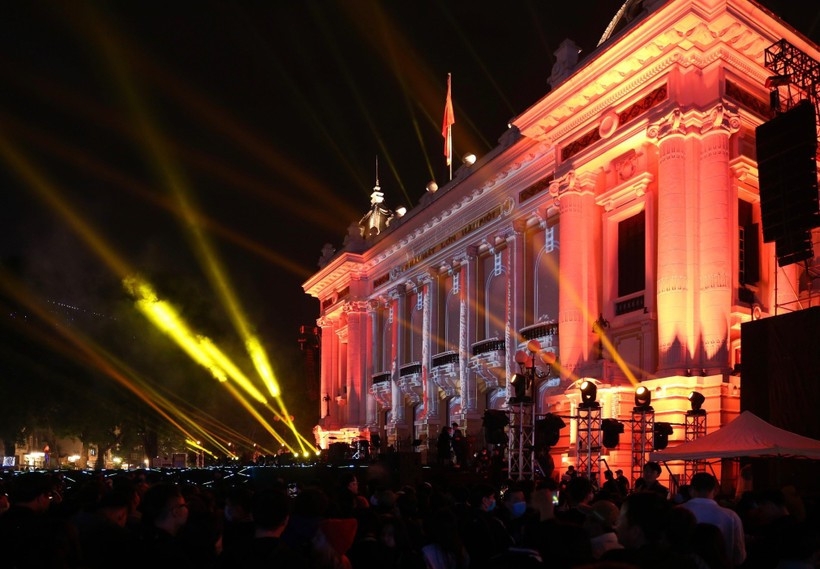 A light performance in front of Hanoi Opera House