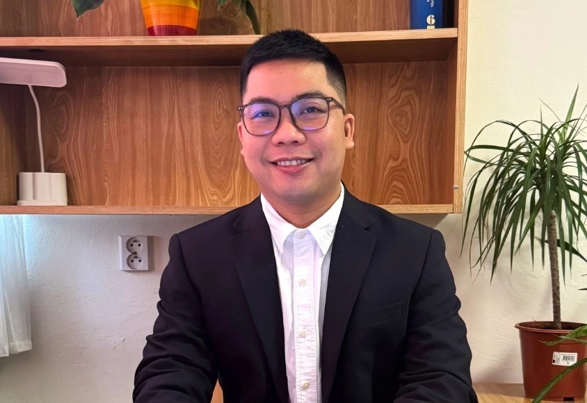 Dr. Pham Ngoc Khanh, Faculty of Mathematics and Physics, Charles University, Czech Republic, calls for clearer mechanisms and practical conditions to strengthen the role of people as a core internal driver in the new period