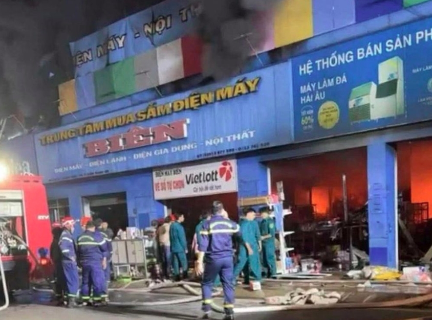 At the scene of the fire (Photo: plo.vn)