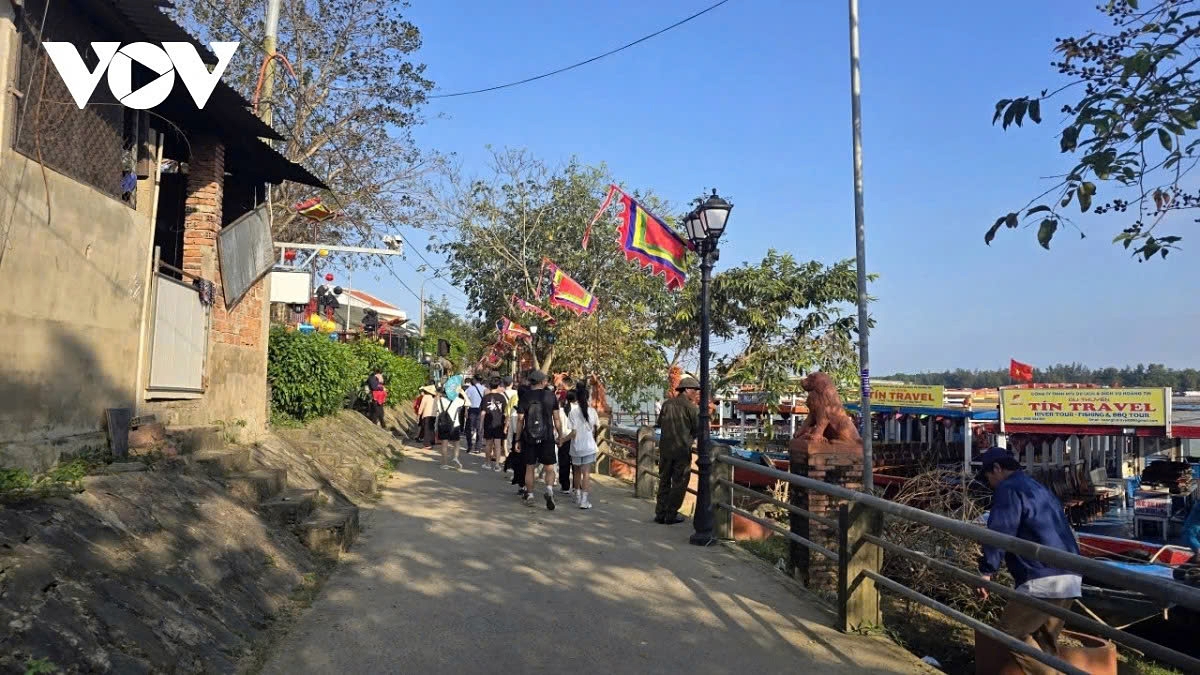 Foreign tourists seek rural and craft village experiences in Da Nang