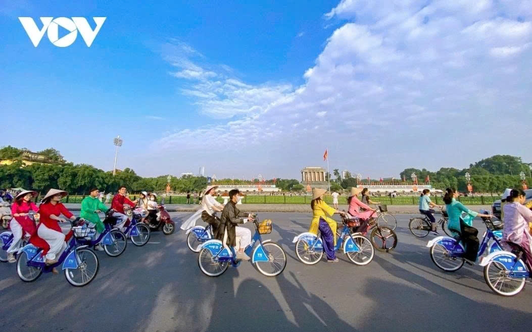 Lonely Planet suggests Hanoi as the best place for first-time visitors