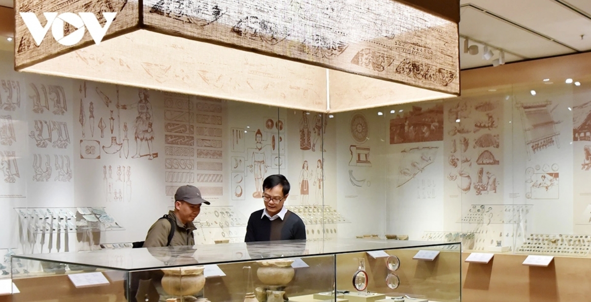 Nguyen Tien Da (right), Director of the Hanoi Museum, says final preparations are underway to open all four exhibition floors, covering seven themes across the nation’s history.