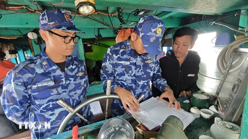 Officers and soldiers of Coast Guard Region 2 intensify outreach to fishermen to ensure compliance with regulations in efforts to combat IUU fishing.
