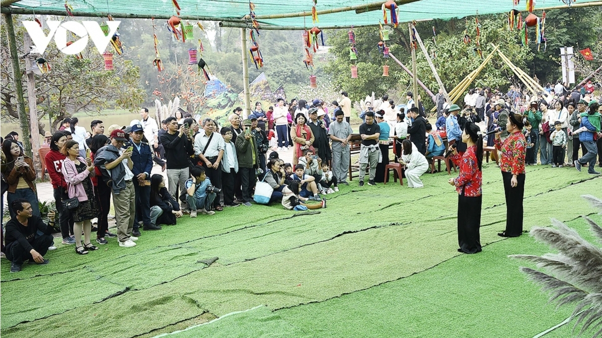 The “Highland Market Fair – Welcoming the New Year 2026” runs through January 4, 2026 at the Vietnam National Village for Ethnic Culture and Tourism.