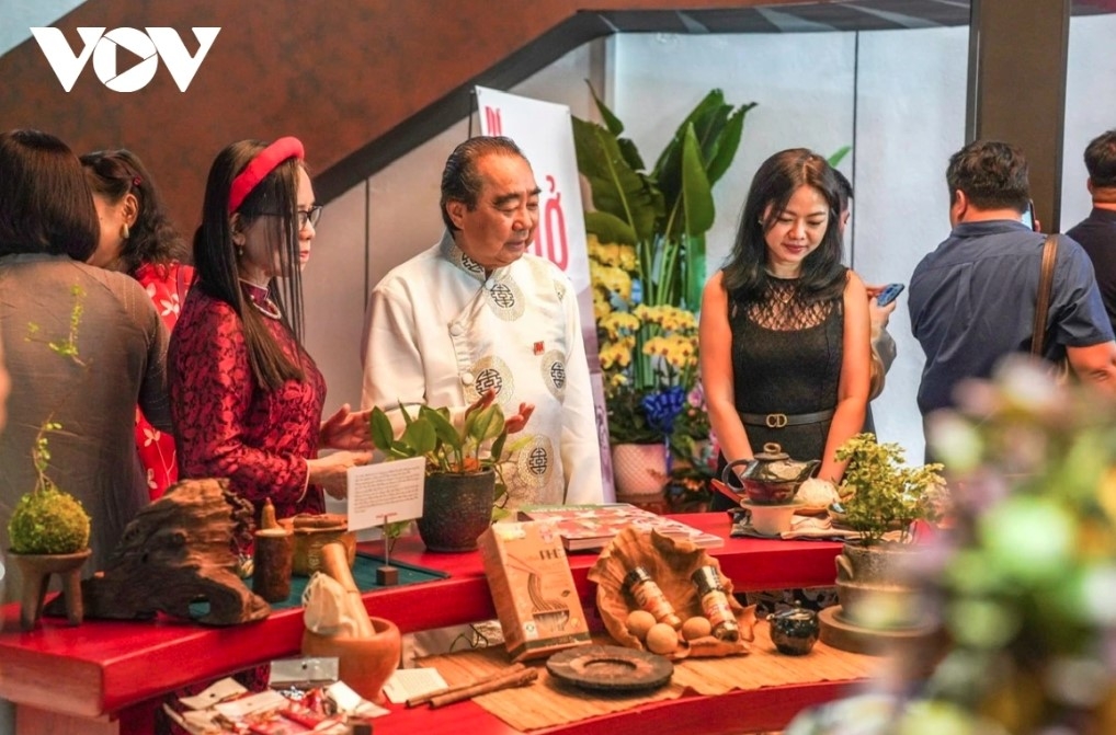 The Phở Museum showcases artifacts, documents, ingredients, preparation processes, craftsmanship, and the folk knowledge embedded in each bowl of phở