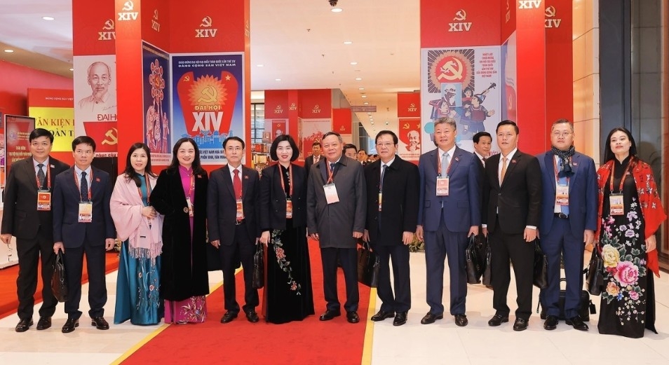 The Hanoi delegation arrives at the 14th National Party Congress
