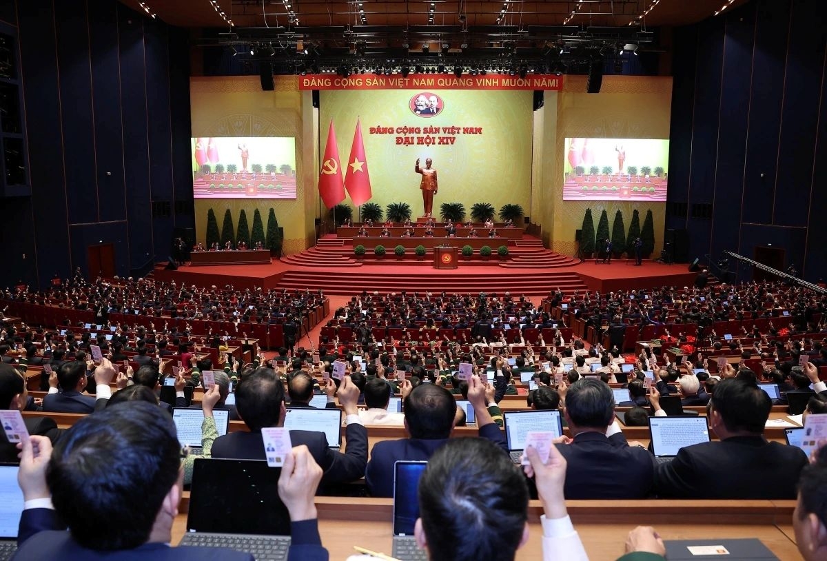 National Party Congress delegates approve the resolution setting development directions for Vietnam in coming decades