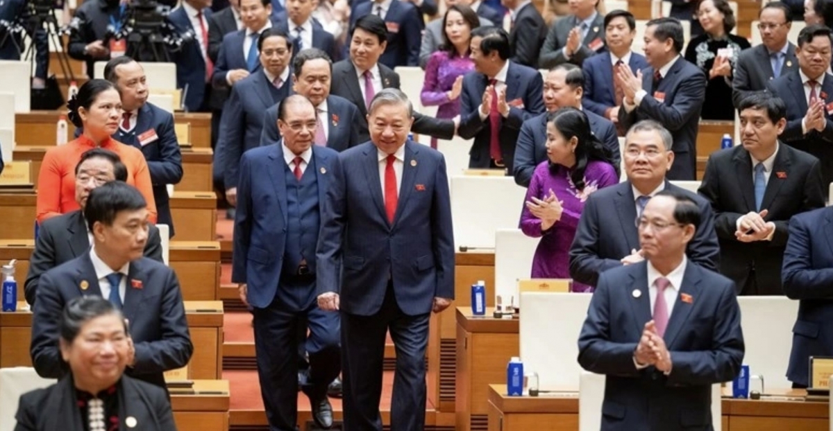 The national ceremony marking the 80th anniversary of Vietnam’s first General Election to elect the National Assembly (January 6, 1946-January 6, 2026) is held solemnly at Dien Hong Hall, the National Assembly House. Party General Secretary To Lam, along with current and former Party and State leaders, attends the ceremony.
