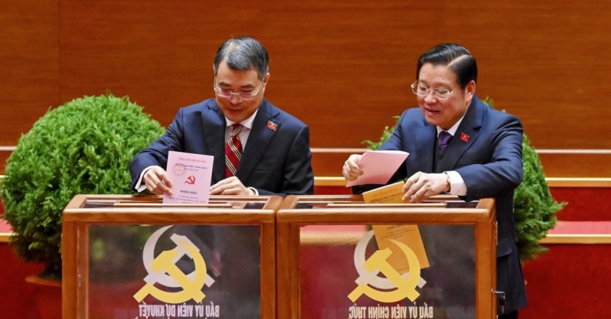 Delegates cast ballots to elect the 14th Party Central Committee.