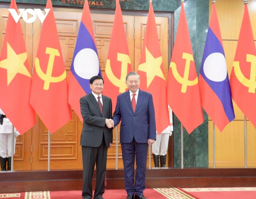 Party General Secretary To Lam welcomes Lao Party General Secretary and President Thongloun Sisoulith