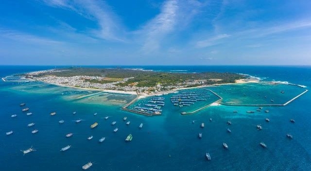 A panoramic view of Phu Quy Island (Photo: Tran Dai Tam/thanhnien.vn)