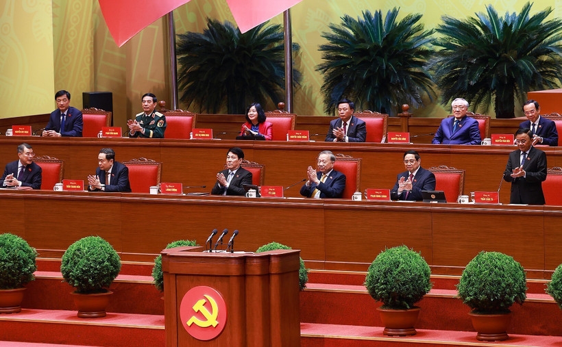 The Presidium chairs the 14th National Congress of the Communist Party of Vietnam. (Photo: VNA)