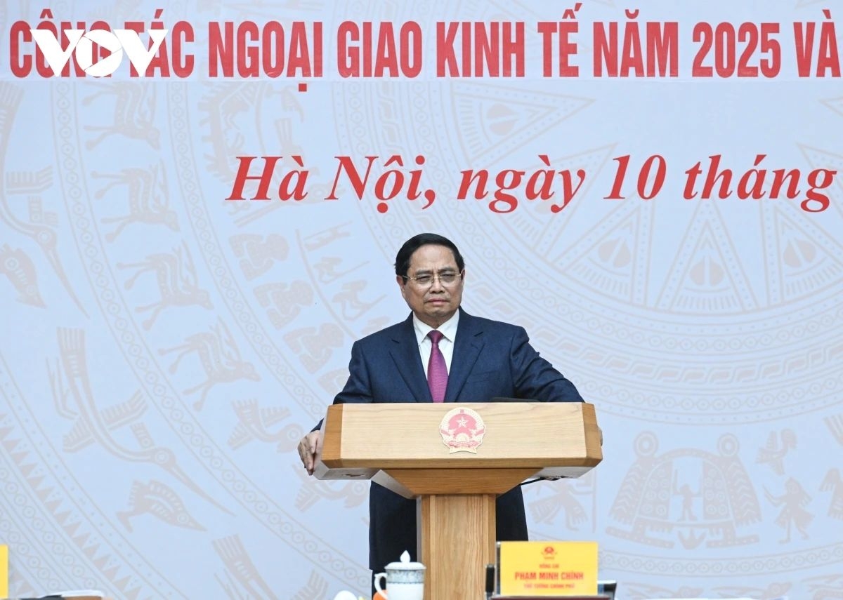 Prime Minister Pham Minh Chinh speaks at the online conference