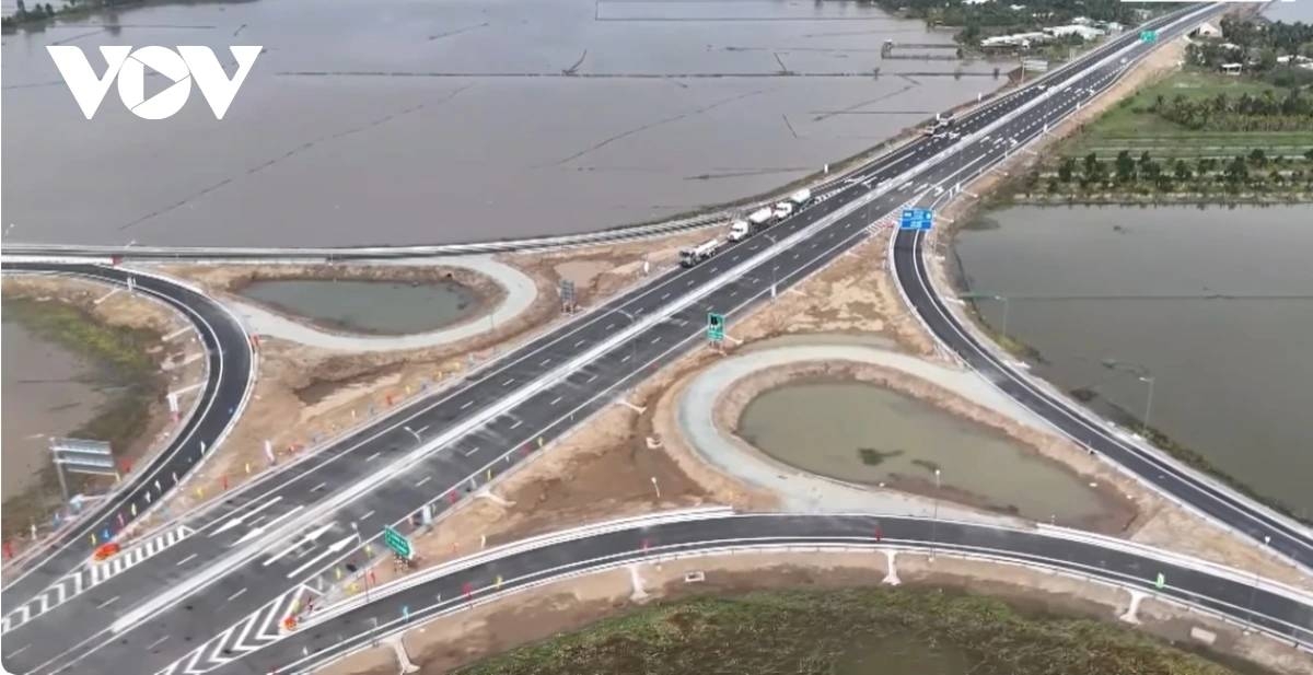 Shortages and rising prices of construction materials are emerging as key obstacles to the completion of public investment projects.