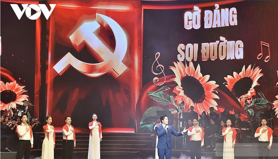 …and encourages people from all walks of life to compete in labour and creativity, contributing to the fulfilment of socio-economic development goals.