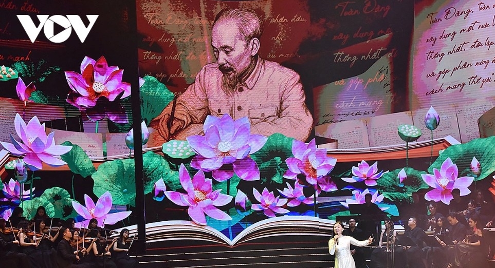 The programme “Forever Faith in the Party” brings together music, technology and emotion, helping to spread national pride and the people’s steadfast trust in the Party.