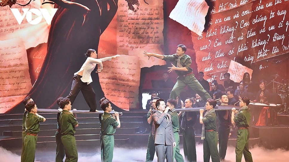 From the milestone of the 14th National Party Congress, the country enters a new stage of development, one in which faith, aspiration, intellect and Vietnam’s collective strength converge to promote comprehensive development, prosperity and happiness for the nation.