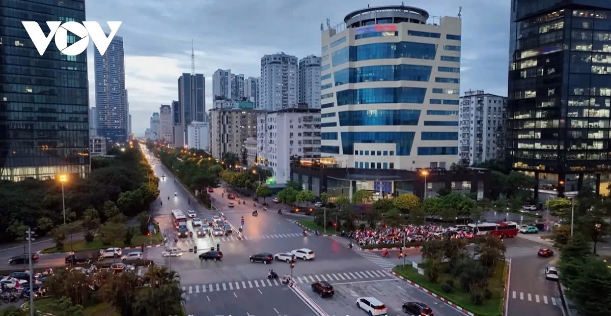 The development of the International Financial Centre is a must, serving as a channel for long-term capital flow