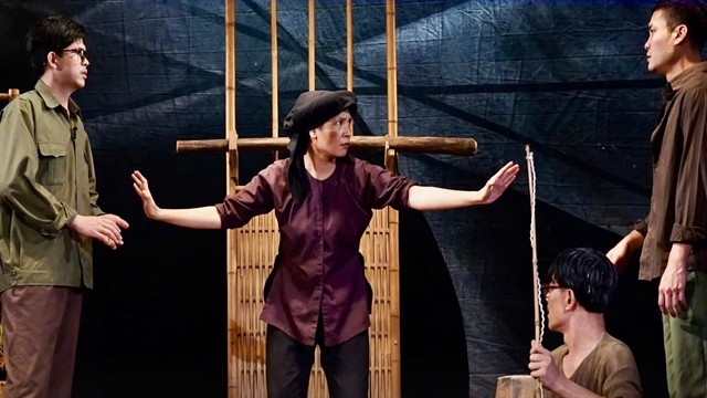 A scene in Điều Còn Lại (What Remains) staged by the Vietnam National Drama Theatre. (Photo courtesy of the Vietnam National Drama Theatre)